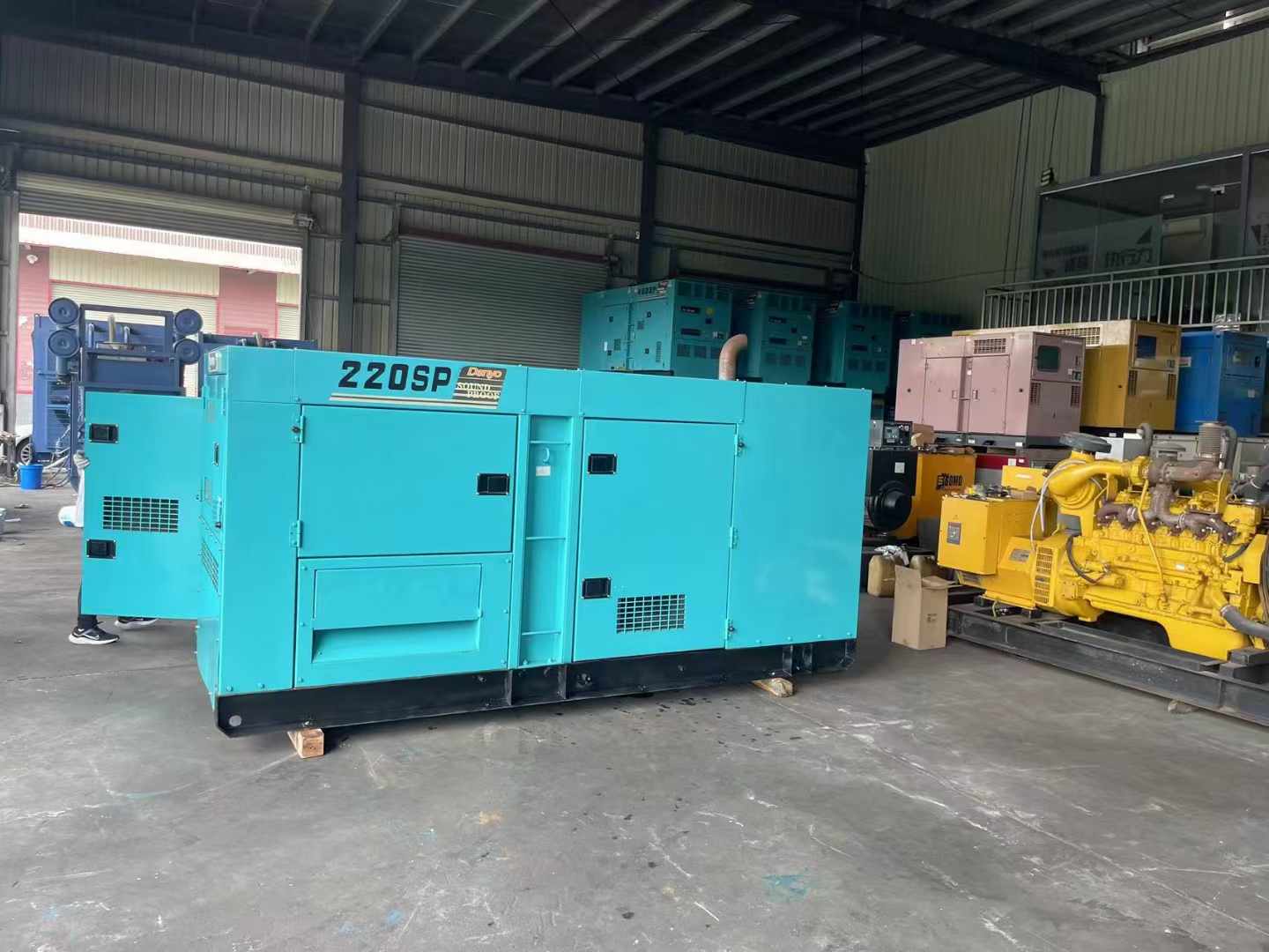 新会800kW 柴油发电机的输出电流波动范围是多少?
